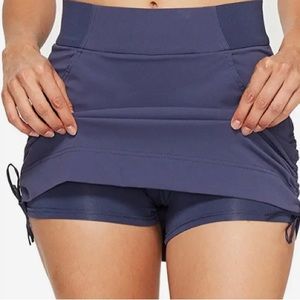 Columbia Skort (womens) size: medium, blue